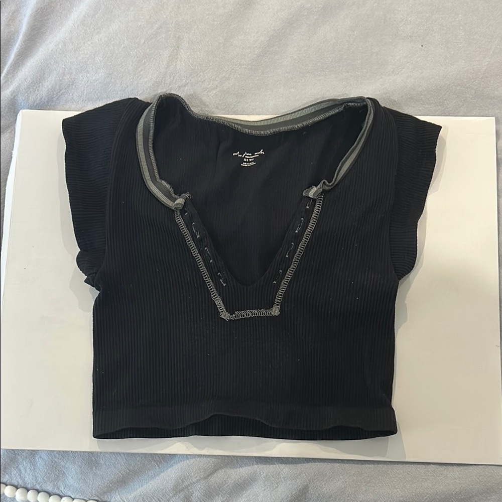 Urban Outfitters Black Sleeveless Crop Blouse